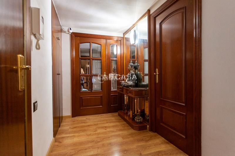 Foto 875c528b-54d3-4439-90c9-f4ff3c0aa889. Piso  en venta en Pubilla Cases en Pubilla Cases Hospitalet de Llobregat (L´)