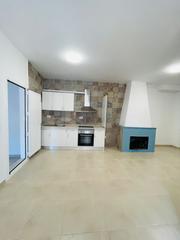 Rez-de-chaussée à Can Roca. Oportunidad! piso de 80m, listo para entrar a vivir.