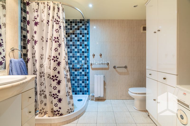 Foto 3f53393a-36ca-4101-b0d8-6db2af0b8653. Pis amb aparcament piscina a Castell-Poble Vell Castelldefels