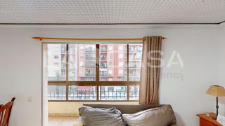 Pis a En Corts - Doctor Waksman. Piso muy luminoso en la zona oportunidad!4 habitaciones
