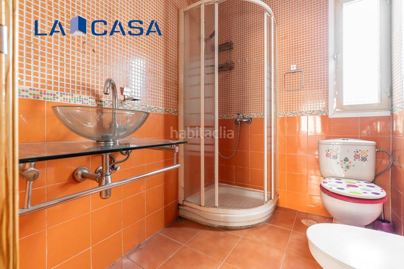 Foto 2c7db1eb-d4b5-4970-9800-1dc5beaa0900. Piso  en venta en calle de aldea del fresno en Madrid
