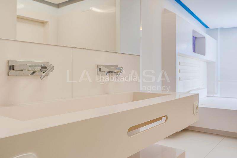 Foto 0670c8b2-b679-4bf3-a85e-f7c86357b1db. Piso  en venta en calle de clara campoamor , en Gavà