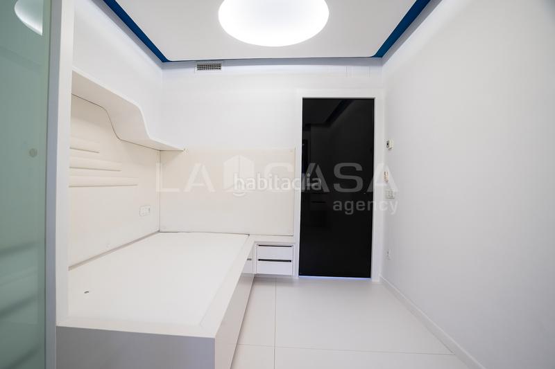Foto 87bd94c1-f65a-435e-be58-3059fd61192c. Piso  en venta en calle de clara campoamor , en Gavà