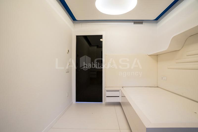Foto ac42adec-df11-4f6d-b919-be5518b32020. Piso  en venta en calle de clara campoamor , en Gavà