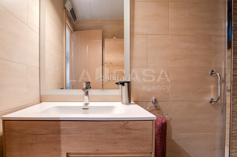 Foto c256e030-684c-4a6d-9f82-936ec642d174. Piso  en venta en Bufalà en Bufalà Badalona