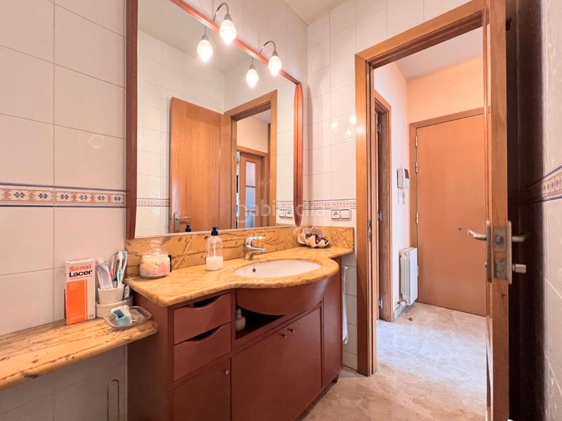 Foto 93841634-9410-4dad-b3b5-29e1026a53d4. Chalet con riscaldamento in El Camp de l´Arpa del Clot Barcelona