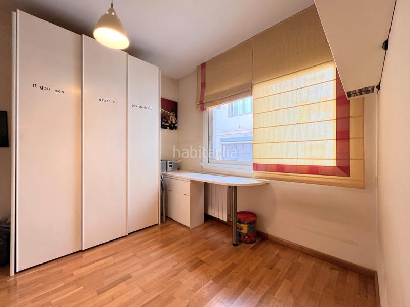 Foto ca1214b9-ff25-4dfd-9254-cf60f89ec38b. Chalet con riscaldamento in El Camp de l´Arpa del Clot Barcelona
