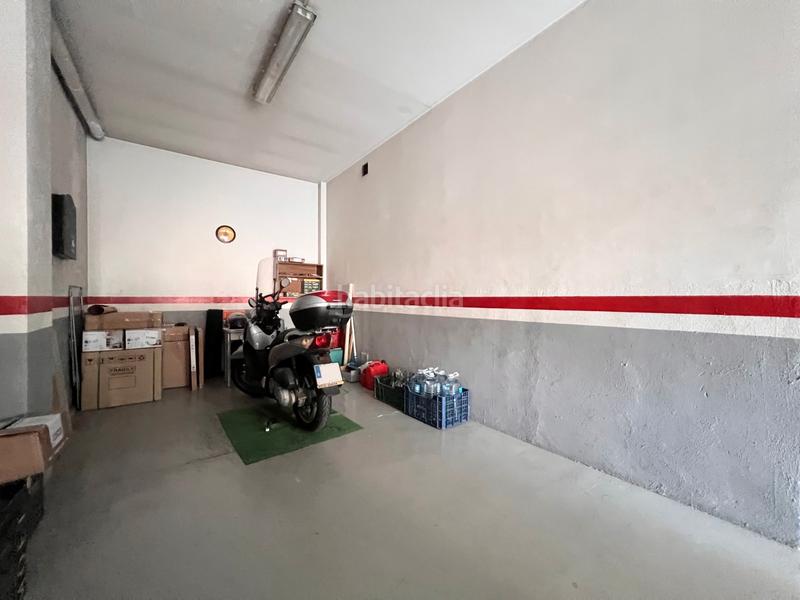 Foto f8189777-aaa3-46d7-b57b-dc21c5525fb9. Chalet con riscaldamento in El Camp de l´Arpa del Clot Barcelona