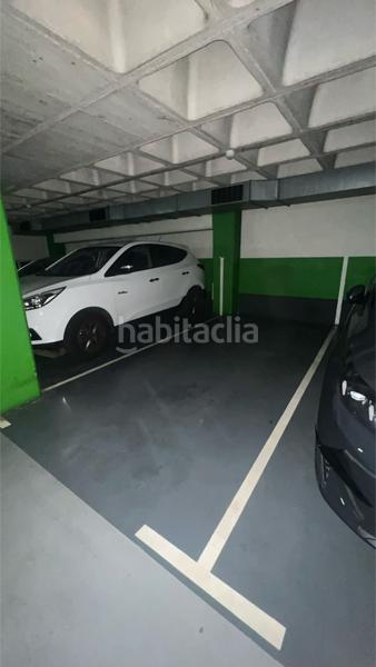 Foto 1e7781d2-47a8-4a34-b5a5-ee650ba37036. Parking coche en Llefià Badalona