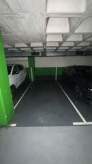 Autoparkplatz in Llefià