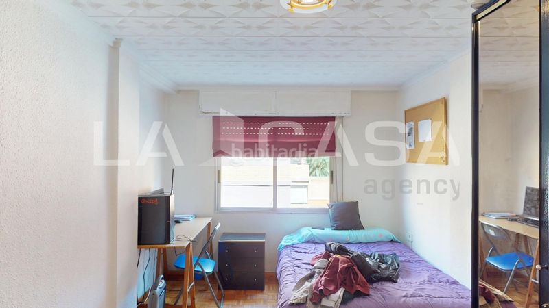 Foto 9d1395f0-93c7-4019-aec6-00046b2ed5a2. Pis a Ciutat Jardí Valencia