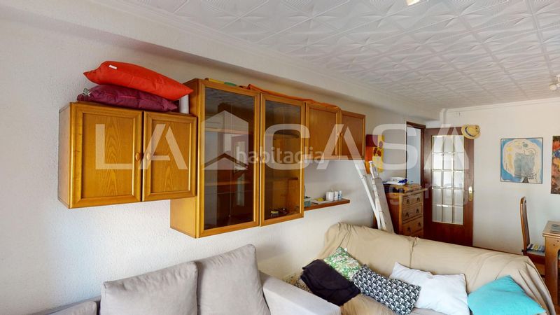 Foto c4b8c2c8-d18f-49bb-ae66-e572b46664ab. Pis a Ciutat Jardí Valencia