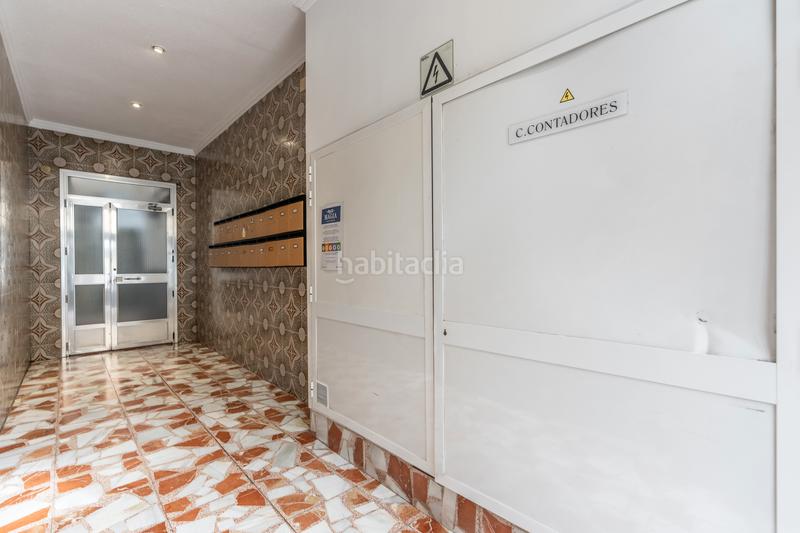 Foto b1ce485d-b284-4ae0-b95f-b3f2e94970bd. Local comercial local en venta en calle de guillermo de osma en Madrid