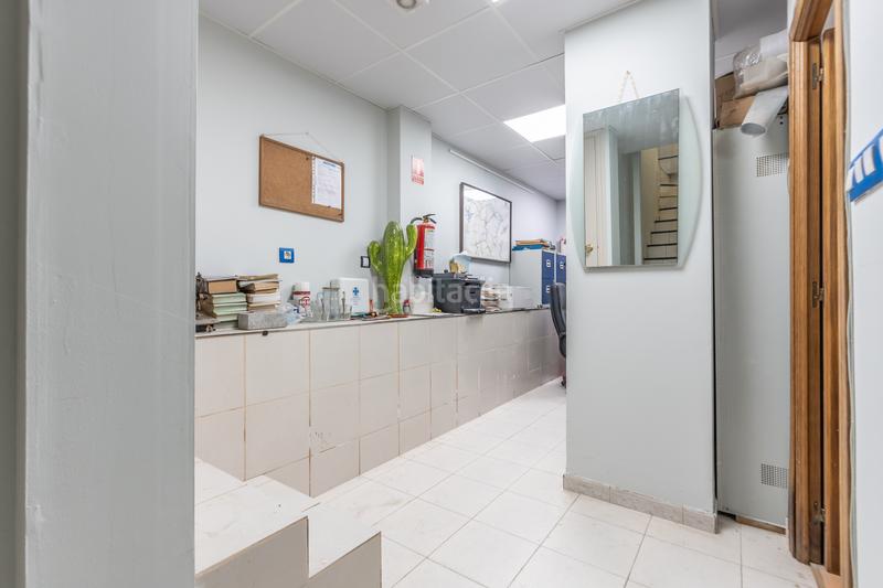 Foto d7556202-8251-4296-9742-c13246f8eaec. Local comercial local en venta en calle de guillermo de osma en Madrid