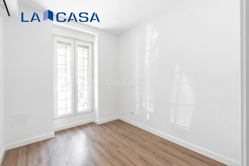 Foto 33cdaf89-8323-437d-ace5-497b46aba105. Piso  en venta en calle prudencio álvaro en Quintana Madrid