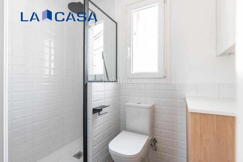 Foto d323e5e3-ccc1-446d-bdf6-970a8a5c0cd9. Piso  en venta en calle prudencio álvaro en Quintana Madrid