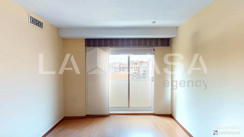 Foto 3da553d6-15f1-46b9-93a8-5a2eb56914a8. Piso en Aiora Valencia