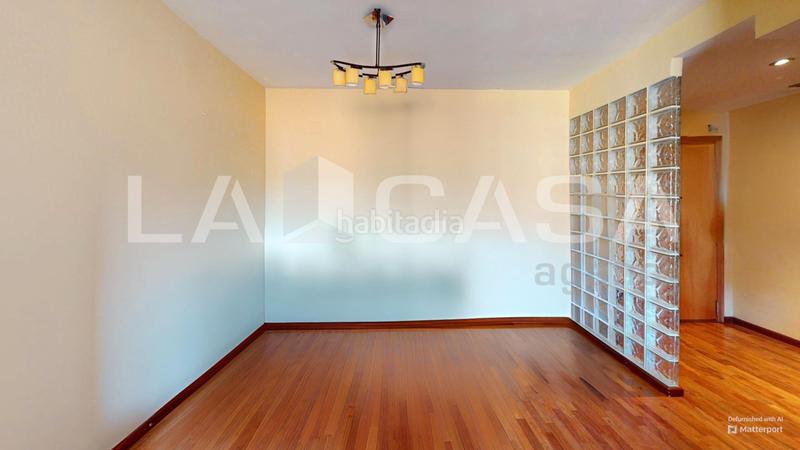 Foto e9a1fda4-1a61-41db-a4f0-7d04d19ba413. Piso en Aiora Valencia
