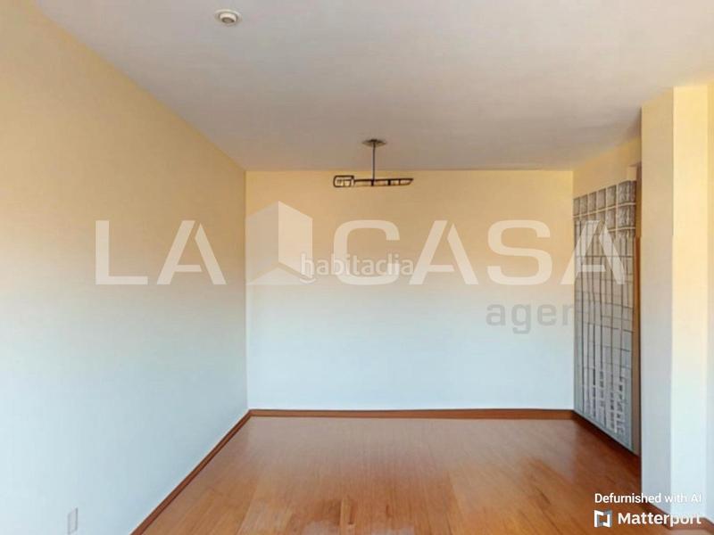 Foto fbe3c7a5-8eee-4ebb-b216-58dd1e4156a5. Piso en Aiora Valencia