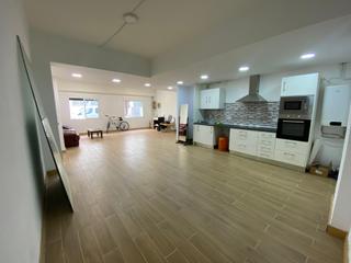 Local Comercial en El Camp de l´Arpa del Clot