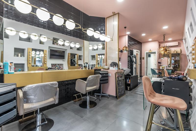 Foto 5870f0a5-11dc-4af4-a047-5f255e5b60ef. Local comercial local en rentabilidad en venta en calle de carlos arniches en Madrid