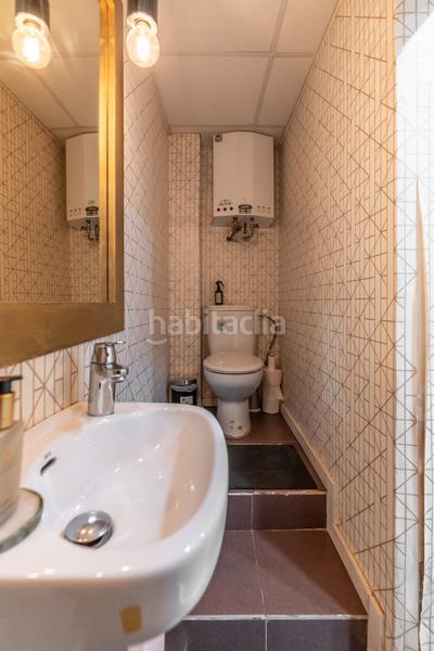 Foto 6ca9ad12-12e5-4e6f-b881-0ab11292cfdb. Local comercial local en rentabilidad en venta en calle de carlos arniches en Madrid