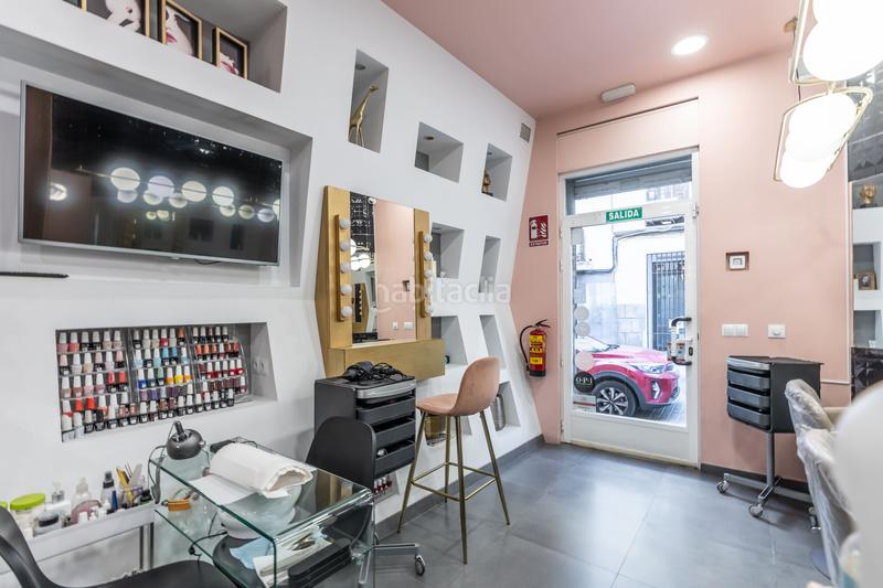 Foto bcea0fba-061a-485d-8efd-5a1cb0d0be06. Local comercial local en rentabilidad en venta en calle de carlos arniches en Madrid