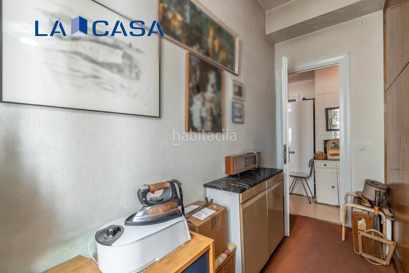 Foto 8b43887e-8e01-48b8-80fd-b2b6653c8d44. Piso  en venta en calle de cea bermúdez en Vallehermoso Madrid