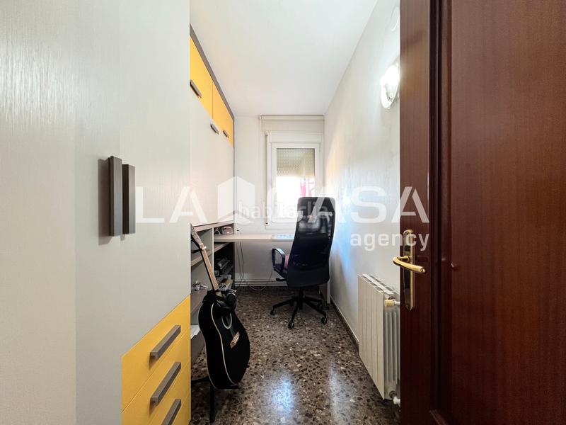 Foto d2c1752d-e9a1-4478-9d40-e01e45cb284b. Pis amb calefacció aparcament a Llefià Badalona