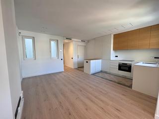 Attique à Hostafrancs. Piso en venta en hostafrancs