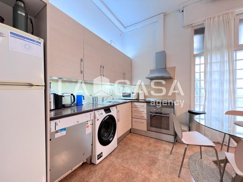 Foto bf5563dd-307a-4be2-afc3-5386f456000d. Loft calefacción, aire acondicionado, reformado en Badalona