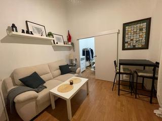 Rez-de-chaussée à Sants. Piso en venta en sants