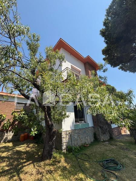 Foto 190a9ed7-dfbe-4c08-9ae4-b49587959e7f. Maison avec parking dans Premià de Dalt