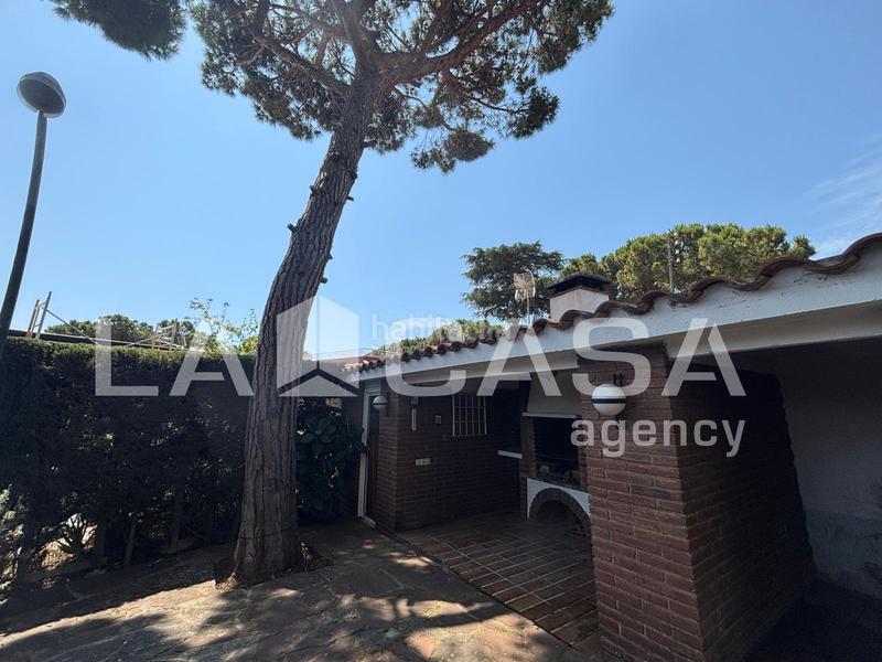 Foto 56f697aa-9a01-4ec5-bd40-61cabb2285fe. Maison avec parking dans Premià de Dalt