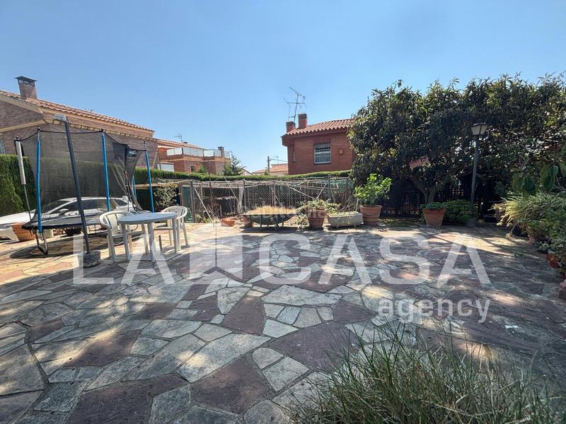 Foto e92bcaba-d7b9-4d1d-b1fb-4136c75c2491. Maison avec parking dans Premià de Dalt