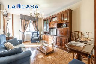 Etagenwohnung in Casco Histórico de Vallecas. Piso en venta en calle real de arganda