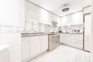 Appartement à Camí Fondo. Piso de 115 m construidos, 2 dormitorios y 2 baños, uno en suite