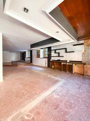 Local commercial à Riba - roja de Túria. Local comercial de 180 m útiles, situado a pie de calle en zona