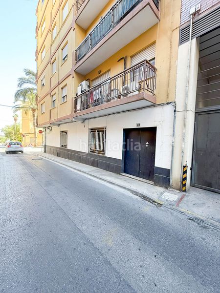 Foto 3f3f5984-046a-4aaa-8661-92c1f4ffed95. Local comercial a Riba - roja de Túria