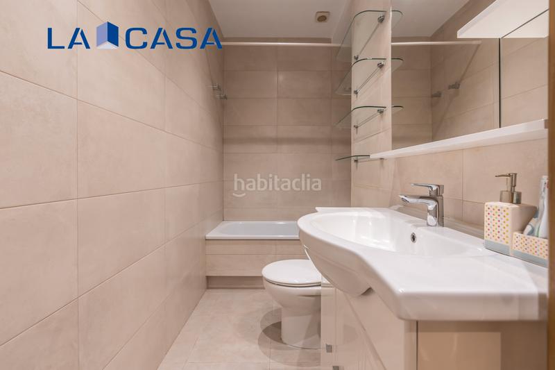 Foto 3b1d65aa-7c39-4409-8c2a-68fde46d272d. Planta baja piso en venta en calle de vallehermoso en Madrid