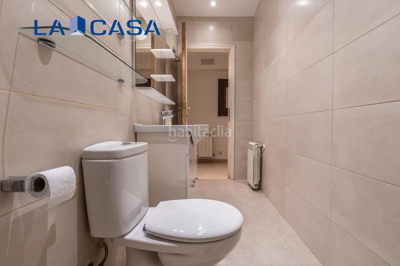 Foto bca76ba1-c25c-489d-bb12-ebf93d31fa66. Planta baja piso en venta en calle de vallehermoso en Madrid