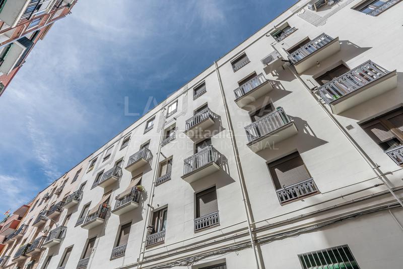 Foto c2afdcb2-bd01-403e-a800-d6b160cee871. Piso  en venta en calle de linneo en Imperial Madrid