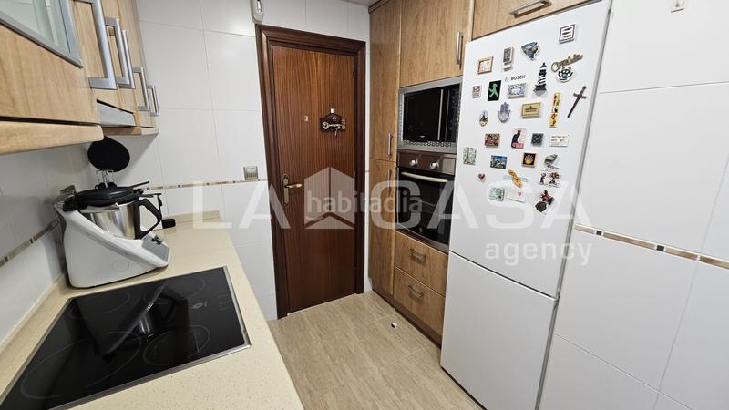 Foto f7b8812d-9574-455e-bc54-3555ef3a03a3. Appartamento in Fondo Santa Coloma de Gramenet