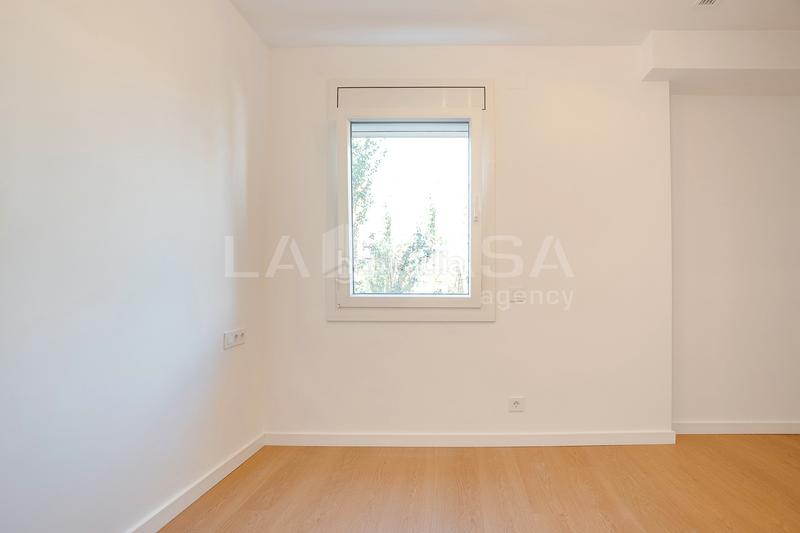 Foto b5abefcf-9b3f-420a-88e7-46750b843c59. Piso en Provençals del Poblenou Barcelona