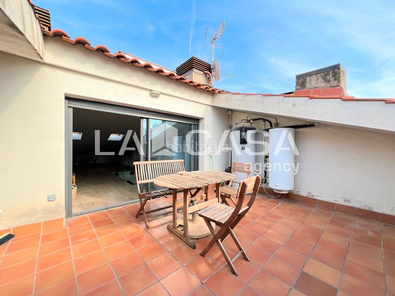 Foto a91fb88c-7003-4da9-adc8-097e5b482c92. Maison avec chauffage parking piscine dans Progrés - Pep Ventura Badalona