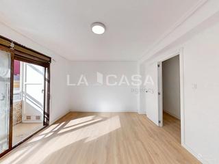 Appartement à Natzaret. Piso de 90 m con 3 habitaciones y 1 baño, en buen estado. segund