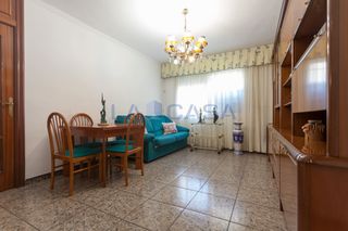 Pis a La Florida. Piso en venta en calle jardí