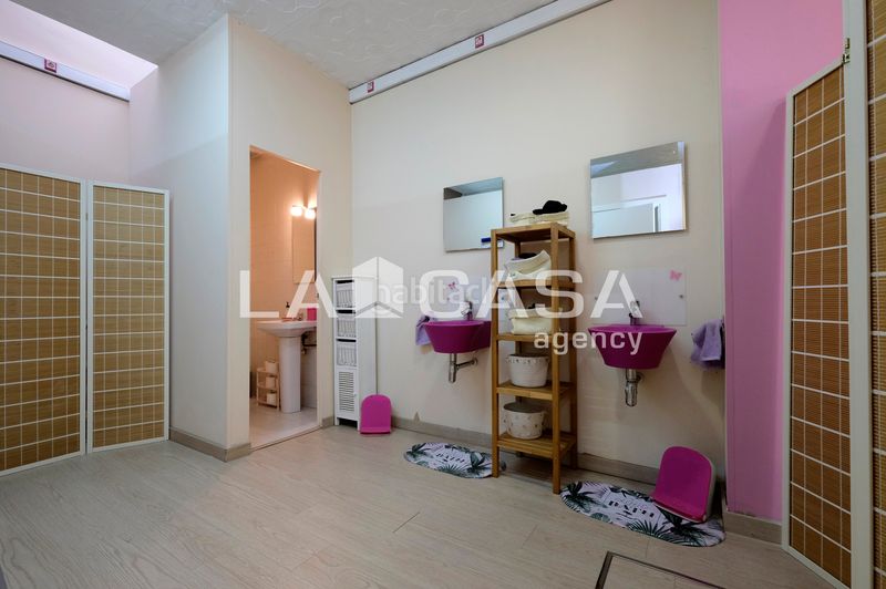 Foto 7547c2ed-a963-476e-ab5a-0469b34242de. Local comercial a Porta Barcelona