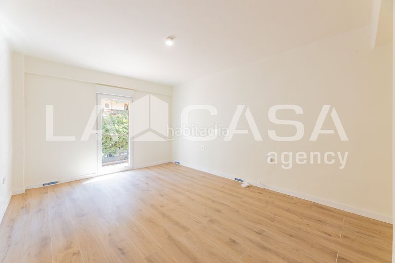 Foto b0e312fe-368a-4ffa-a81e-ecefafcd5210. Pis a L´Amistat Valencia