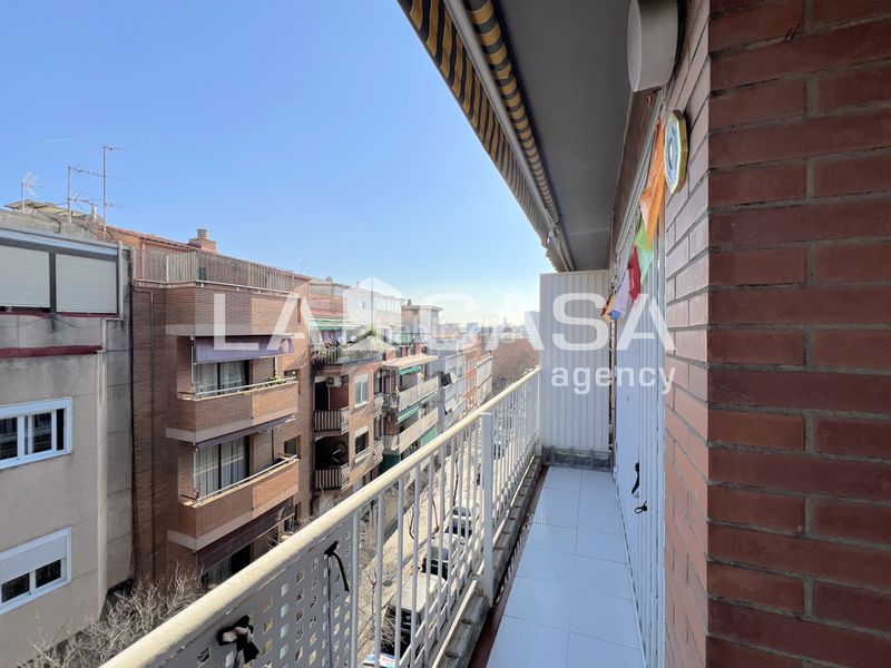 Foto 1b3c3081-0e9d-4b77-8e31-c789dc056386. Pis a Trinitat Vella Barcelona